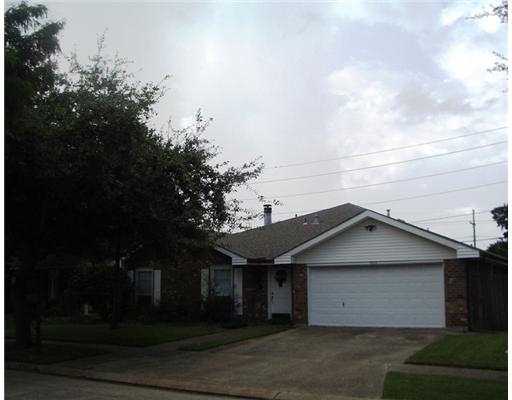 4205 Loire Dr, Kenner, LA 70065 photo 1