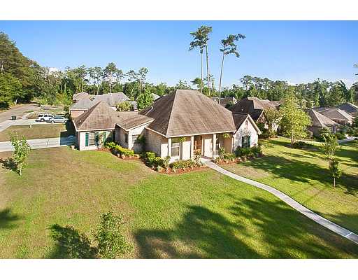 1629 Jackson St, Mandeville, LA 70448 photo 1