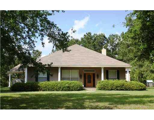 1056 Oak Crest Dr, Covington, LA 70435 photo 1