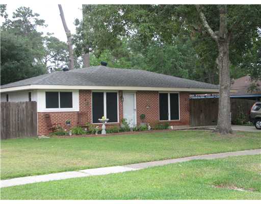 2125 Middle Dr, Slidell, LA 70458 photo 1
