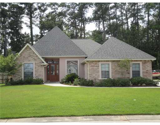 13478 Riverlake Dr, Covington, LA 70435 photo 1