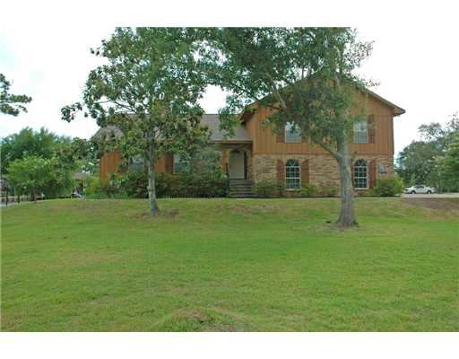 103 Lestin Dr, Slidell, LA 70460 photo 1