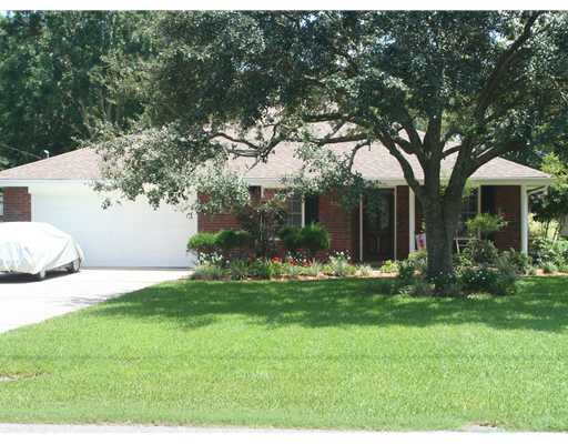 221 St John St, Luling, LA 70070 photo 1
