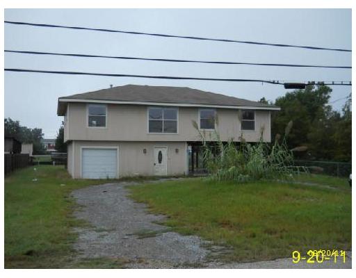 211 Carr Dr, Slidell, LA 70458 photo 1