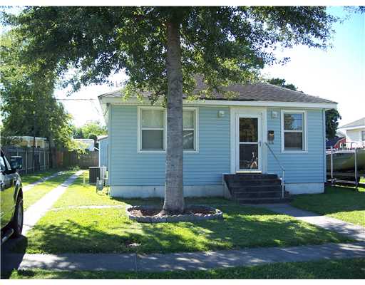 528 Grefer Ave, Harvey, LA 70058 photo 1