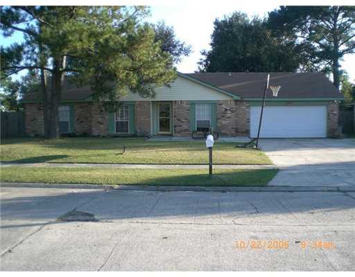 307 Crescentwood Lp, Slidell, LA 70458 photo 1