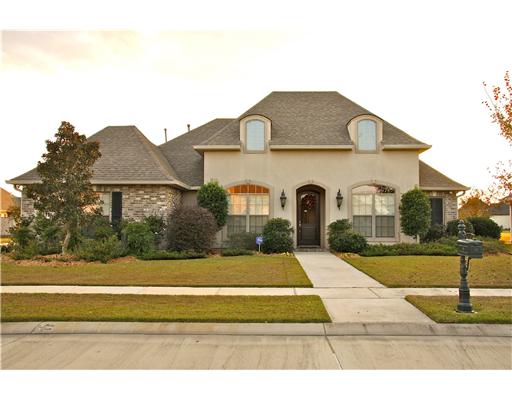 208 Lac Iberville Dr, Luling, LA 70070 photo 1