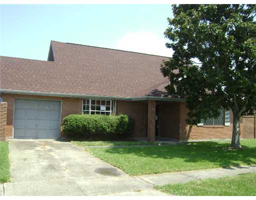 2912 Pascal Dr, Marrero, LA 70072 photo 1