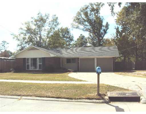 467 Hickory Dr, Slidell, LA 70458 photo 1