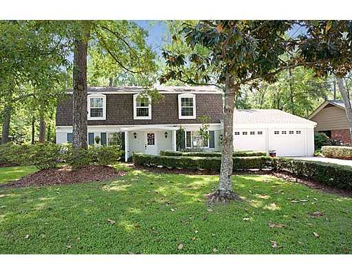 627 Marilyn Dr, Mandeville, LA 70448 photo 1