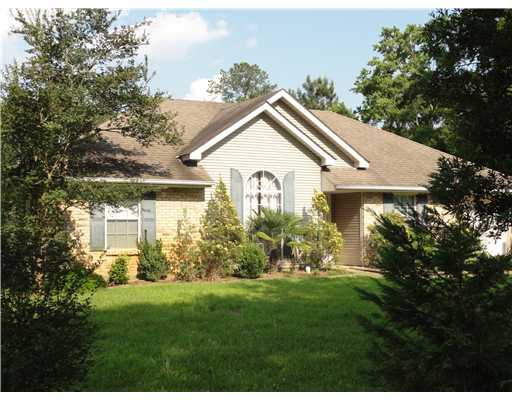 155 Deval Dr, Mandeville, LA 70471 photo 1