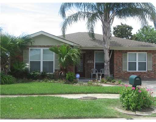 825 Cameron Ct, Kenner, LA 70065 photo 1