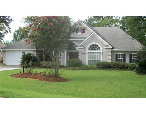 7249 Meadowbrook Dr, Mandeville, LA 70471