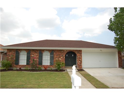 2268 Hampton Dr, Harvey, LA 70058 photo 1