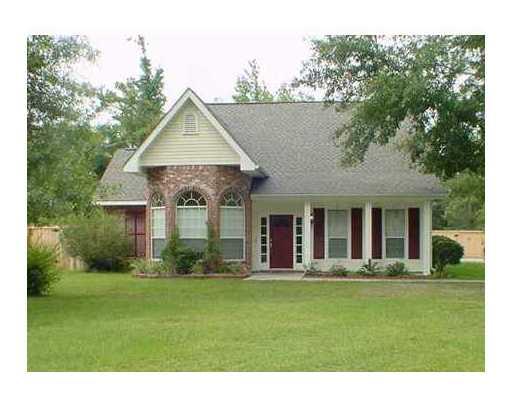 100 Oakleaf Dr, Slidell, LA 70461 photo 1