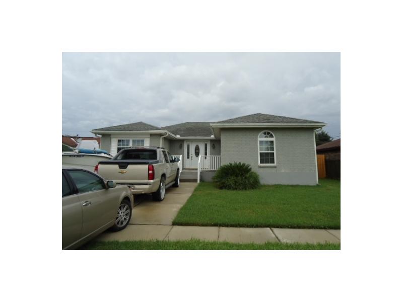 8 Georgetown Dr, Kenner, LA 70065 photo 1