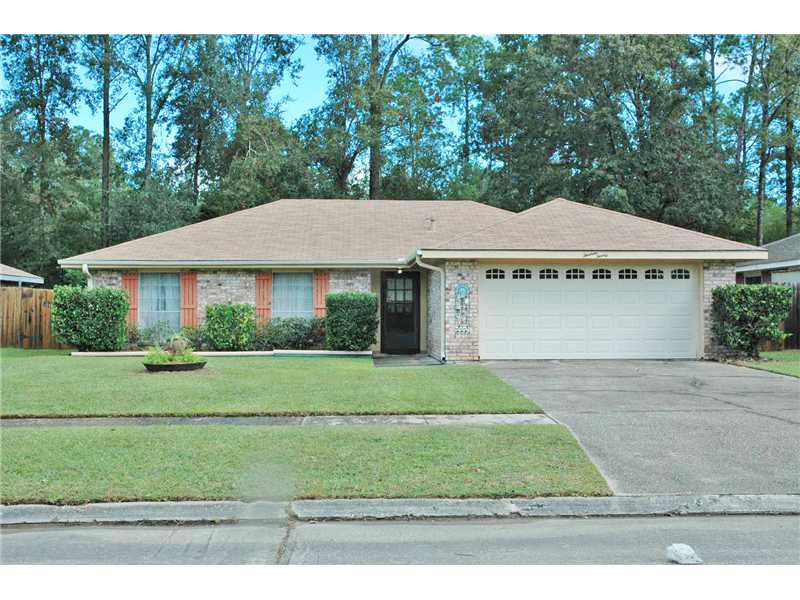 1320 Constitution Dr, Slidell, LA 70458 photo 1