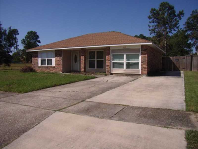 103 Brookter No, Slidell, LA 70461 photo 1