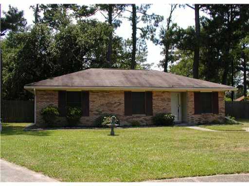 349 Maple Leaf Cr, Slidell, LA 70458 photo 1