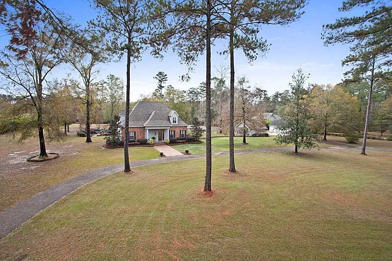 1008 Grey Ln, Covington, LA 70433 photo 1