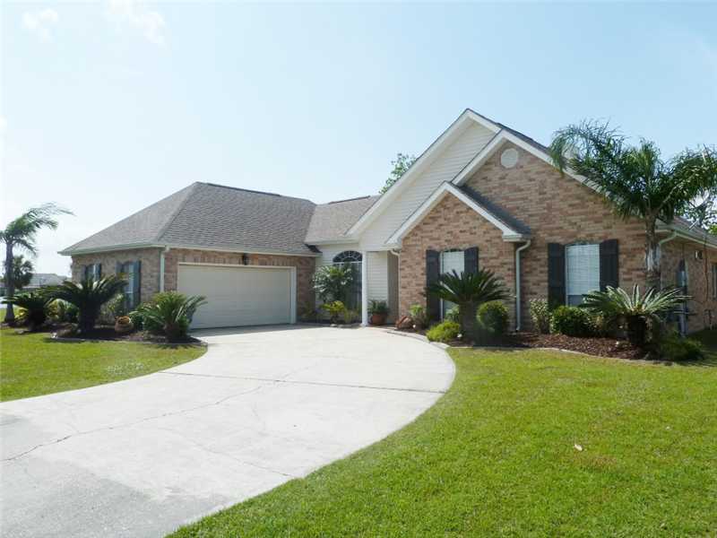 1076 Clipper Dr, Slidell, LA 70458 photo 1