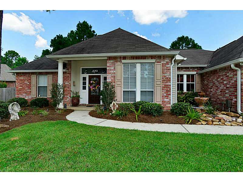 220 Stonewood Dr, Covington, LA 70433 photo 1