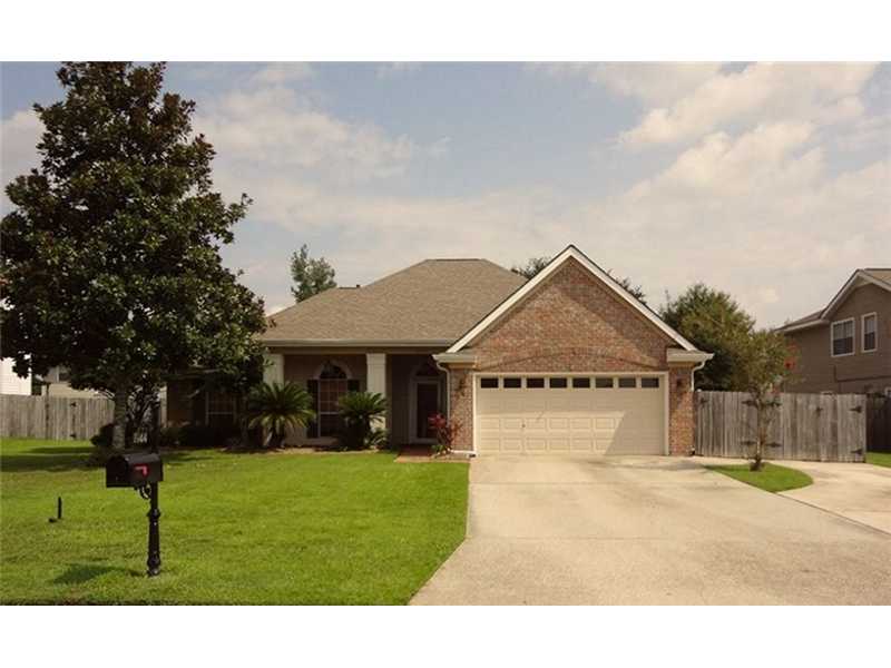 1944 Edgemere Dr, Slidell, LA 70461 photo 1