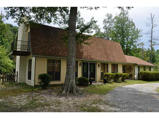 110 Doubloon Dr, Slidell, LA 70461 photo 1