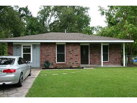 724 Pine Tree St, Slidell, LA 70458 photo 1