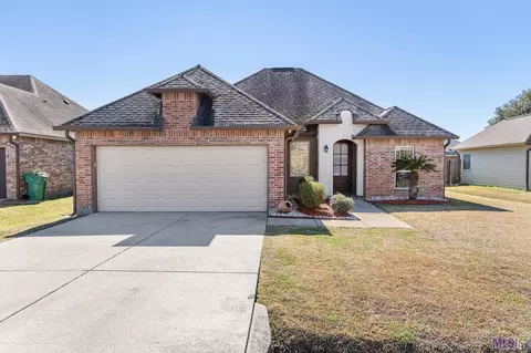 308 Hill Ridge Dr, Youngsville, LA 70592
