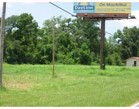 1 Macarthur Dr, Alexandria, LA 71301