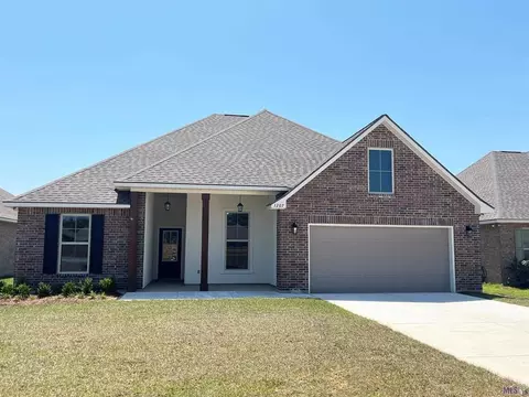 1207 Barrington Dr, Covington, LA 70435 photo 1