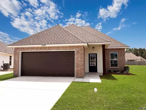 60828 Fairfax Dr, Lacombe, LA 70445