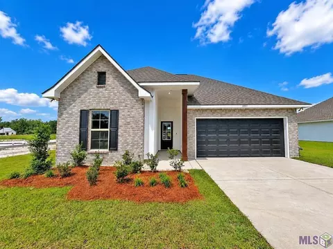 39851 Axis Ave, Ponchatoula, LA 70454