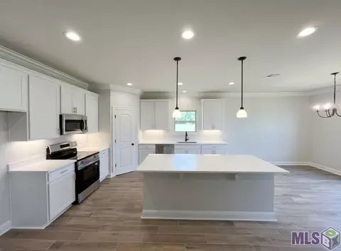 Kitchen - 609 Ramsey Spring Dr, Covington, LA 70435 photo 4 of 4