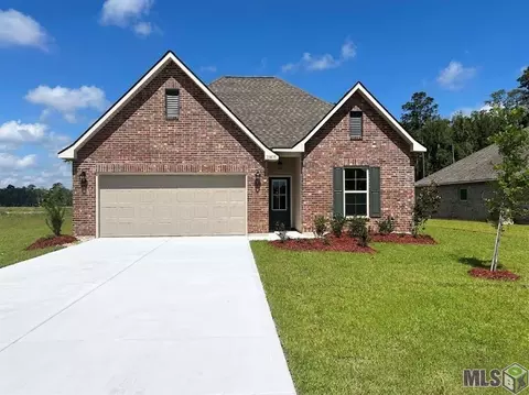 39439 Fairhope Dr, Ponchatoula, LA 70454