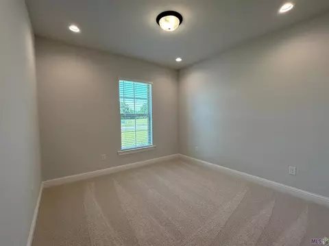 Bedroom - 621 Ramsey Spring Dr, Covington, LA 70435 photo 3 of 4