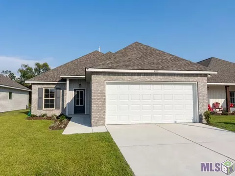 4172 Landsdowne Dr, Avondale, LA 70094