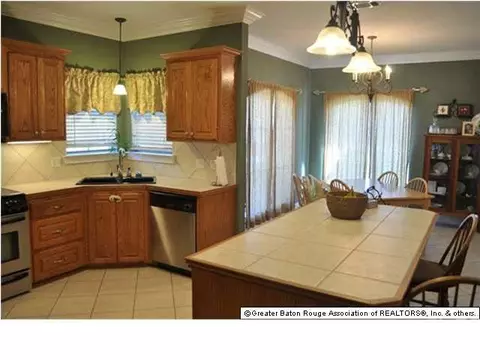 12525 Timberwood Dr, Walker, LA 70785 photo 4