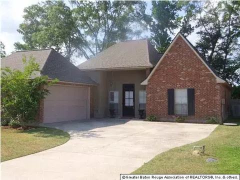 30453 Trace Ln, Walker, LA 70785 photo 1