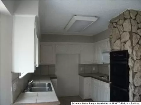 3806 Epperson St, Baker, LA 70714 photo 12