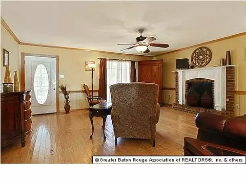9982 Ardoon Dr, Baker, LA 70714 photo 2