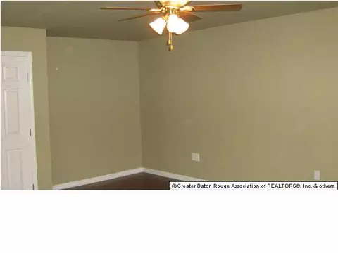 4334 Heath Dr, Baker, LA 70714 photo 4