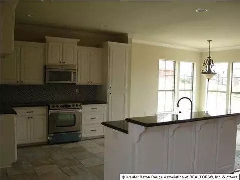 13372 Autumn Run Dr, Walker, LA 70785 photo 3
