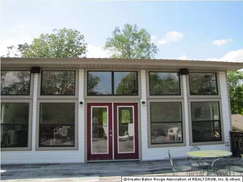 20500 Fairway Dr, Springfield, LA 70462 photo 10