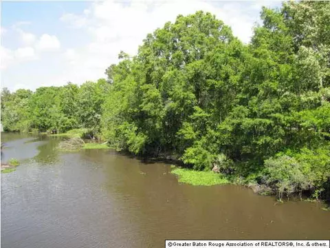 20500 Fairway Dr, Springfield, LA 70462 photo 8