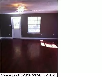 13259 Hodges Ln, Walker, LA 70785 photo 3
