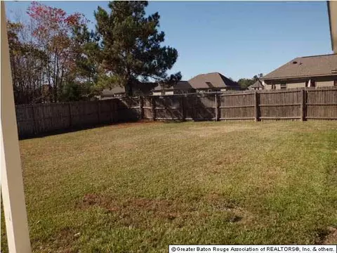 12726 Diamond Lake Dr, Walker, LA 70785 photo 2