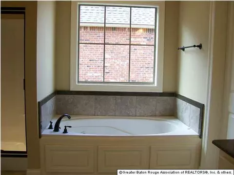 13268 Williamsburg Dr, Walker, LA 70785 photo 2