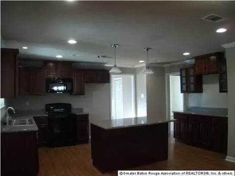 1506 Debra Dr, Baker, LA 70714 photo 2